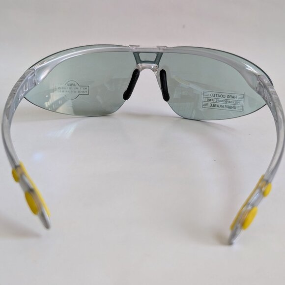 NWT Vintage 90's PC One Piece Designer Sport Sunglasses (Crystal Clear) - Picture 4 of 5